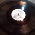Definitely the present of the month: KiEw - Der Hasendieb (Live in Dresden 1999) A 10" vinyl made for the 10 year Dresden concert anniversary, presented to me by Heimstatt...