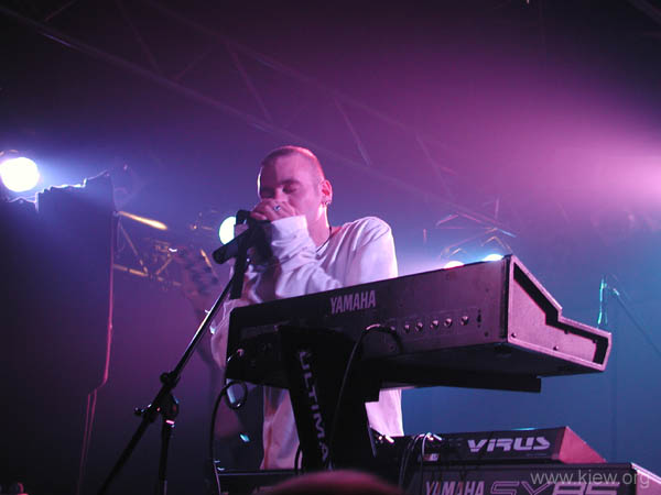 P1030042